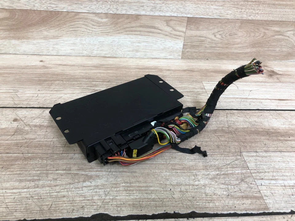 MÓDULO DE CONTROL DE CARROCERÍA AUDI OEM TT CONVERTIBLE COMODIDAD SUPERIOR BCM 00-06 2A Foto 3 de 4