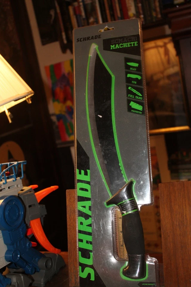 Facão selado Schrade Scmachi 18-1/4" com bainha - Imagem 2 de 4