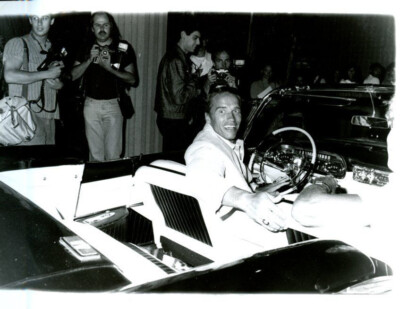 Arnold Schwarzenegger 7x9 original photo #Y1438
