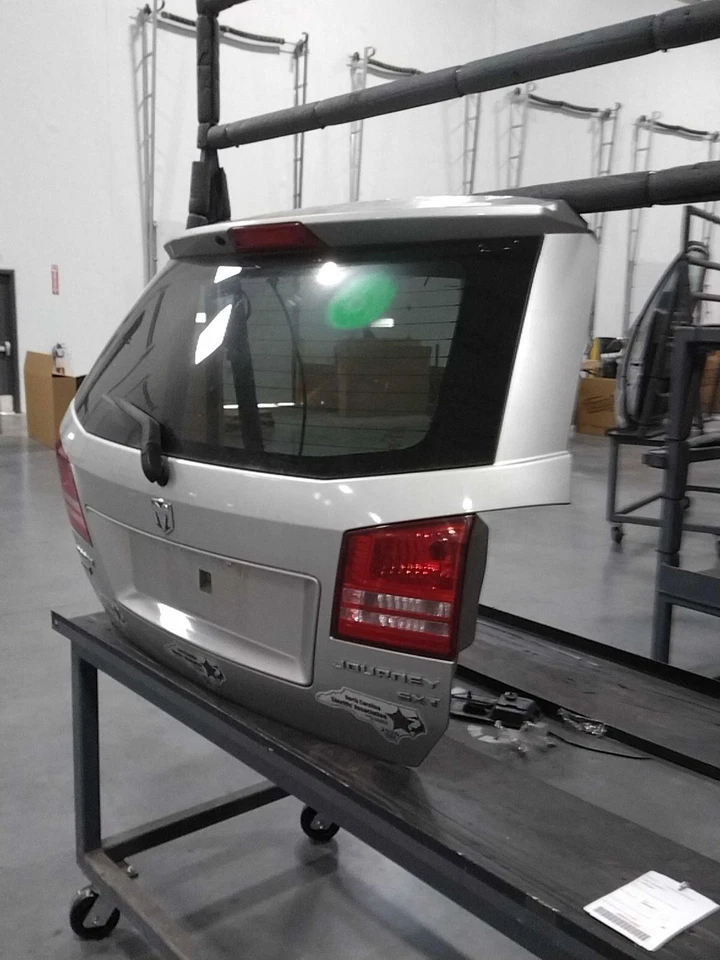 Tapa de cubierta usada se adapta a: Dodge Journey 2009 sin entrada sin llave sin cámara vidrio tintado Foto 3 de 3