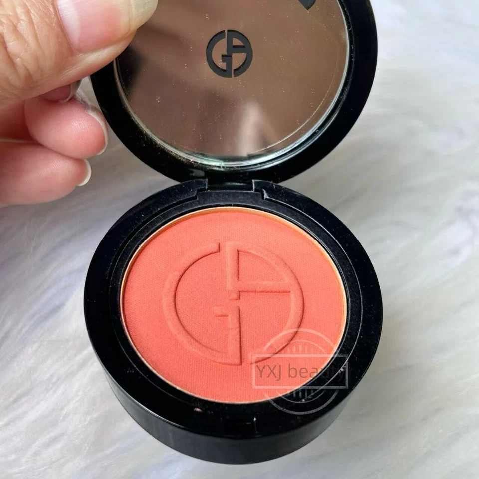 Rubor brillante seda luminosa Giorgio Armani ~30 poco convencional ~ tamaño completo 3,6 g ~ nuevo Foto 3 de 4