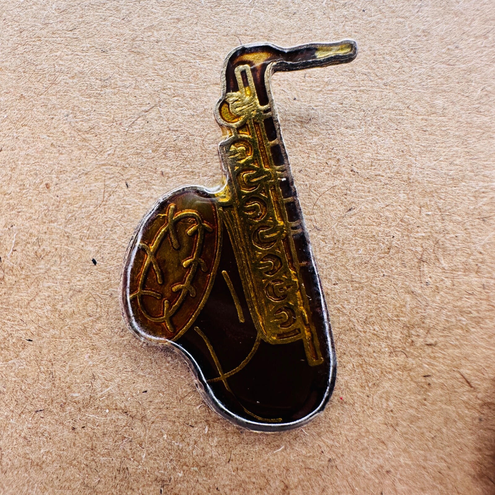 Vintage Saxophone Instrument Enamel Lapeel Hat Pin AV