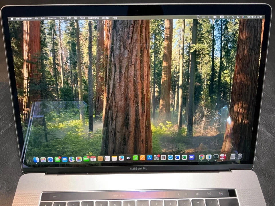 Apple MacBook Pro 15" 2019 · i9 · 32GB · 1TB, Foto 1 von 5