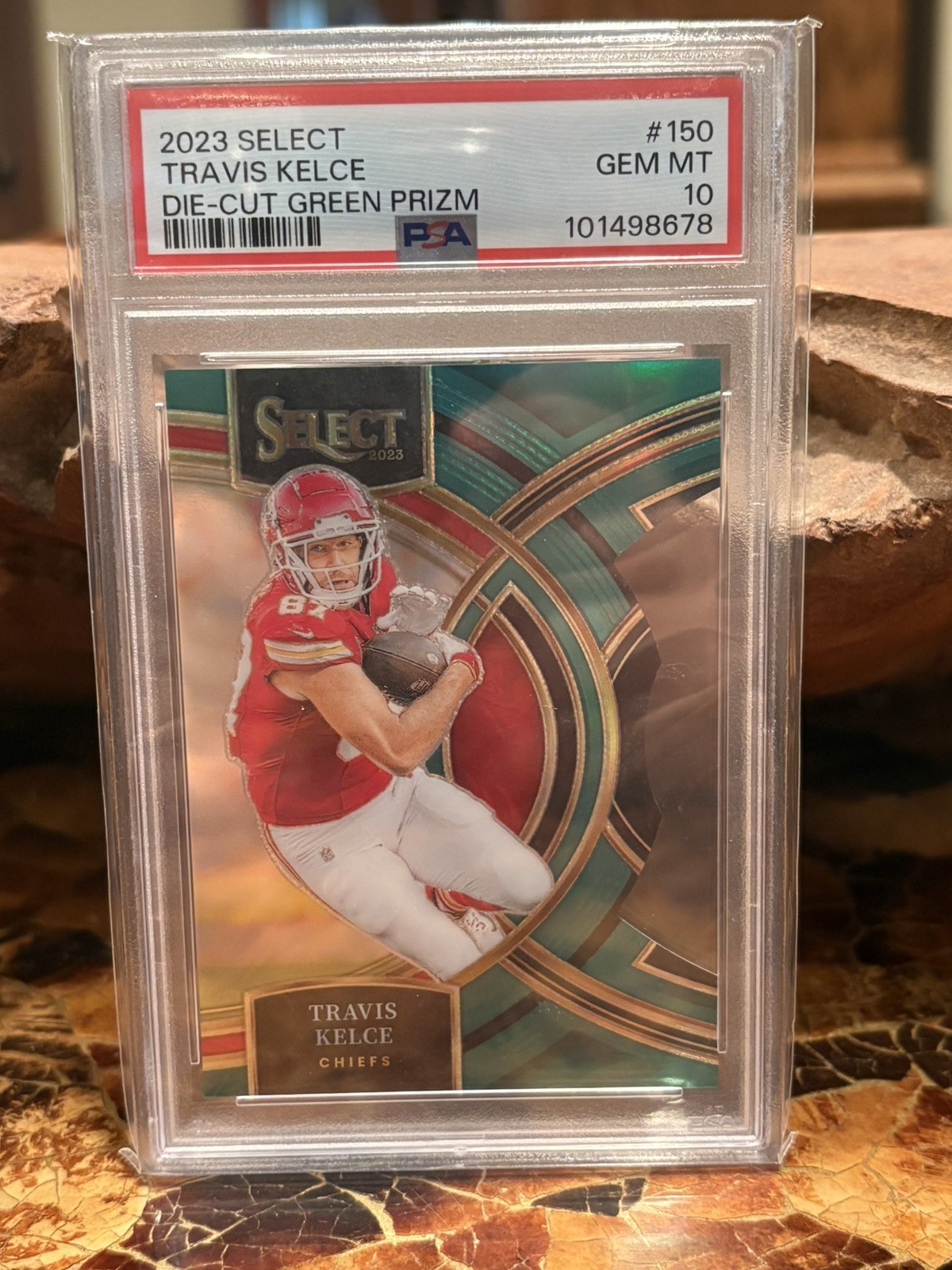 2023 PANINI SELECT #150 TRAVIS KELCE DIE-CUT GREEN PRIZM 2/5 PSA 10 POP 2! 