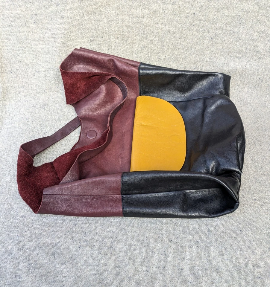 Well used COS Colour Block Shopper large genuine leather hobo shoulder bag. - Image 4 of 4