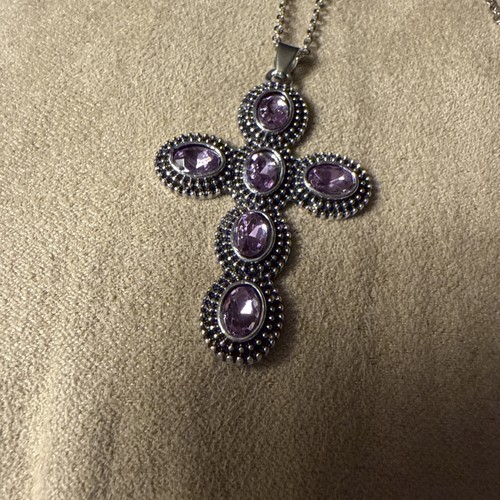 Love This Retro Pink Resin Cross Pendant Necklace - Picture 7 of 7