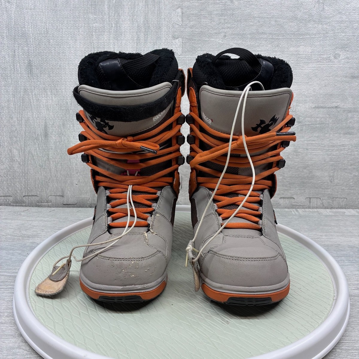 Vans Andreas Wiig Snowboard Boots Mens 9 Orange Gray Sample Laces VANS 9 Size Ski & Snowboard Boots for Men for sale | eBay main image 3