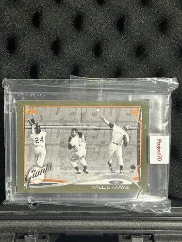 2021 Topps Project 70 - 2014 Topps Baseball Willie Mays #30 /4197