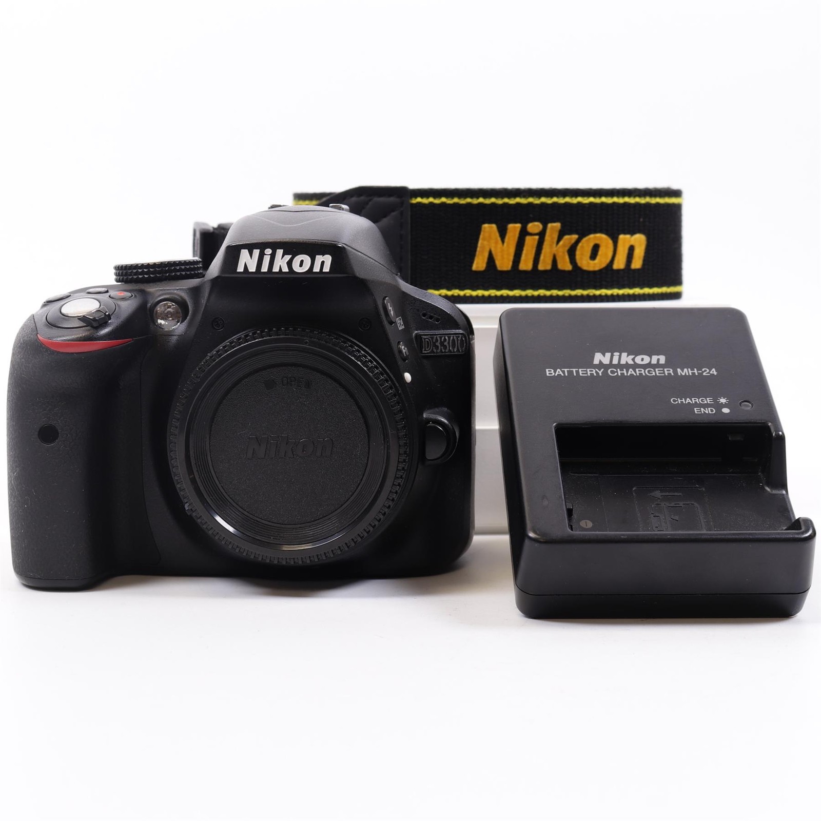 Nikon D3300 Digital SLR Camera Body Only SC:7083 -VM 8577 LN-