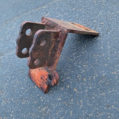 Allis-Chalmers D14 D15 3 Point Top Link Bracket