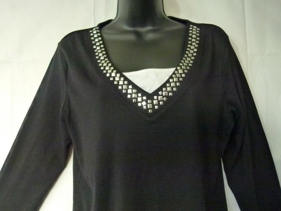 Karen Scott Women’s Knit Top Cotton Blend Embellished V-Neck 3/4 Sleeve Black - Image 2 of 4