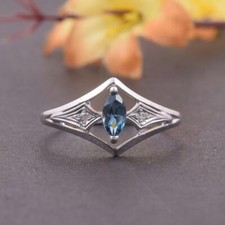 935 Silver Women's Engagement Ring With 0.3ct Marquise Lab Created Sapphire