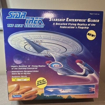 Playmates Toys Star Trek The Next Generation Vintage Starship Enterprise Glider