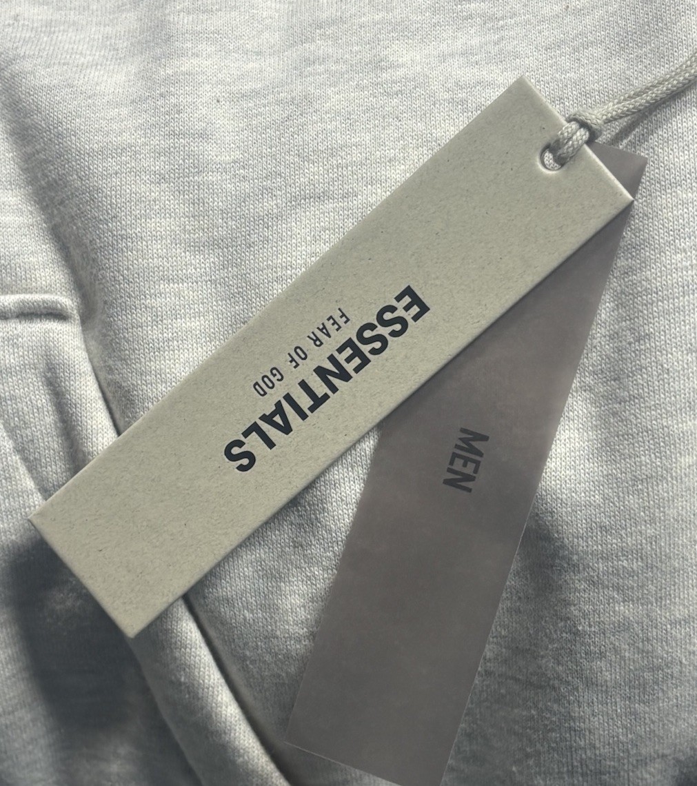 Authentic Fear of God Essentials  Sweater Hoodie light Oatmeal Size Large Men thumbnail 3