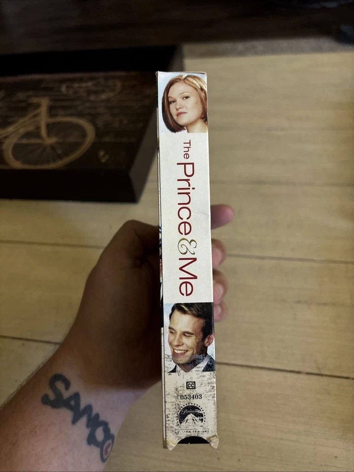 The Prince and Me (VHS, 2004) Video Cassette Tape Julia Stiles - Image 4 of 4