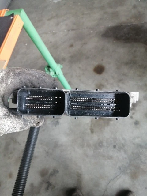 CENTRALINA MOTORE CHEVROLET Orlando 1° Serie 25184305 96951477 - Immagine 3 di 4