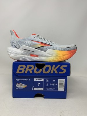 Women's Brooks Hyperion Max 2, Illusion/Coral/Black, 7 B Medium US