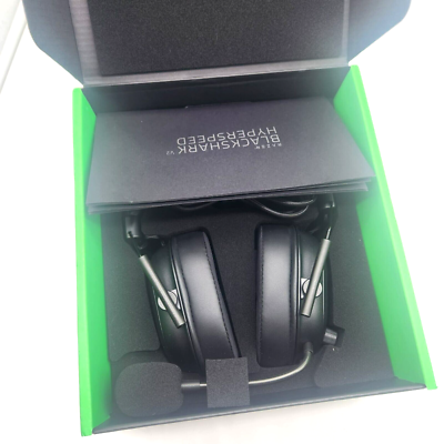 Razer BlackShark V2 HyperSpeed – Wireless Gaming Headset, THX
