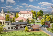 Faller 282713 Z Scale 1:220 Kit of Feenbach Railway station set
