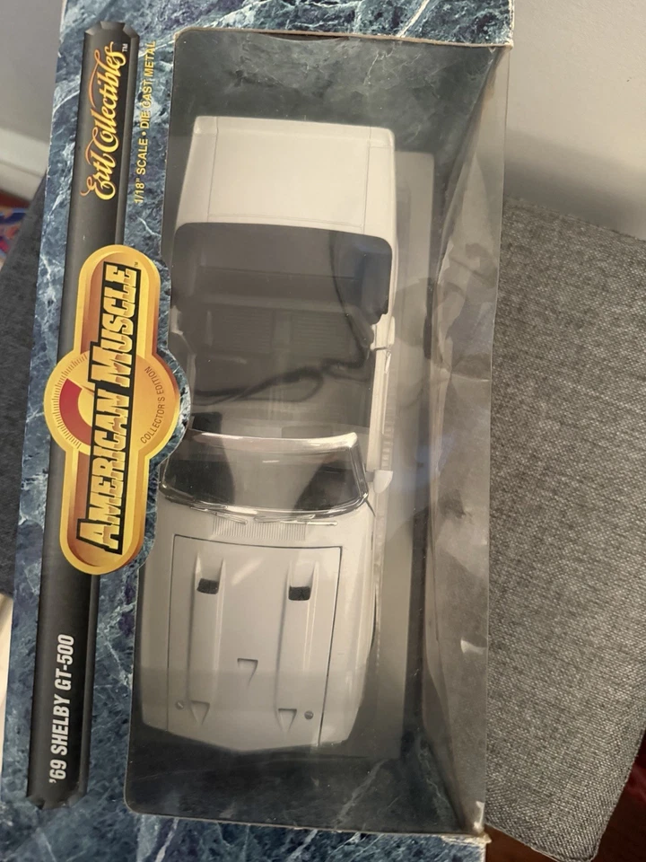 Ertl 1969 Shelby GT-500 conversível American Muscle escala 1/18 fundido novo - Imagem 4 de 4