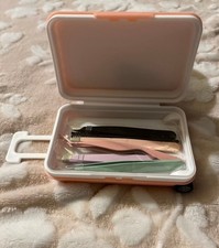 6pcs Tweezer Set in Adorable Suitcase 