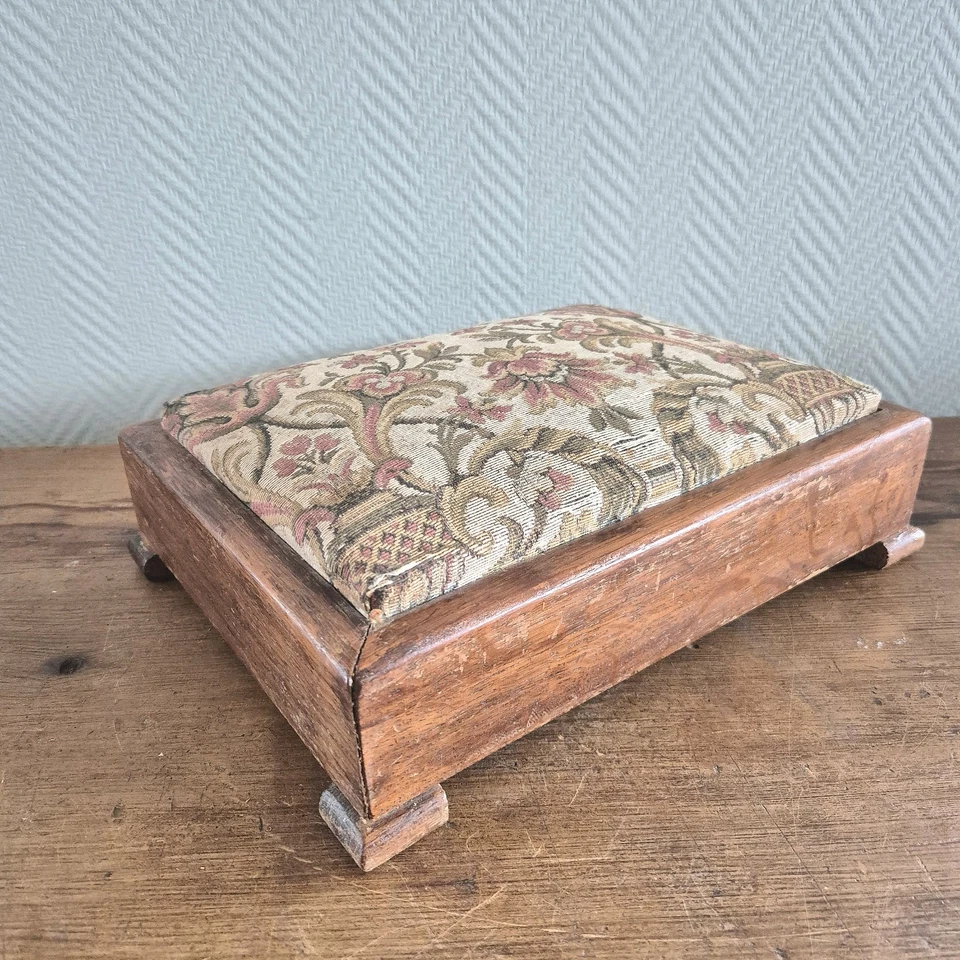 Vintage Floral Footstool Bed Step ladder Foot Rest Pouf Foot riser Sofa caddy - Image 4 of 4