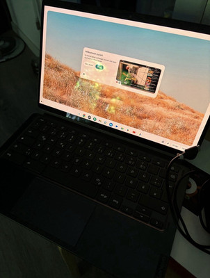 Lenovo IdeaPad Duet 5 Chromebook + Stylus   Top Zustand