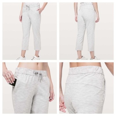 Lululemon On The Fly Crop 23'' Wee Are From Space Nimbus Battleship Size 8 W6AWGS
