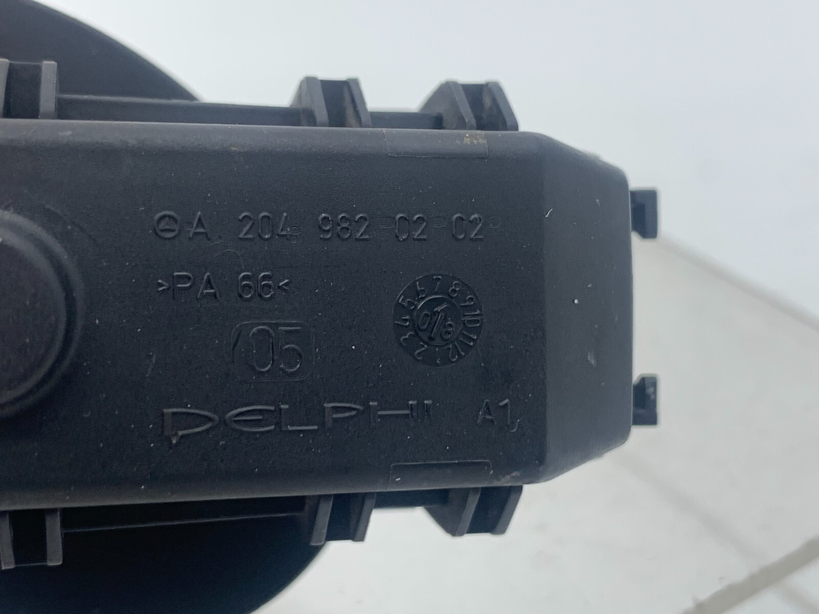 Mercedes Benz W204 CKlasse Batterie klemme A2049820302 A2049820202 eBay