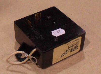 GM GMC Truck-Lite 656811  C600  OMNI Alternating Turn Signal Flasher 250V - 12V