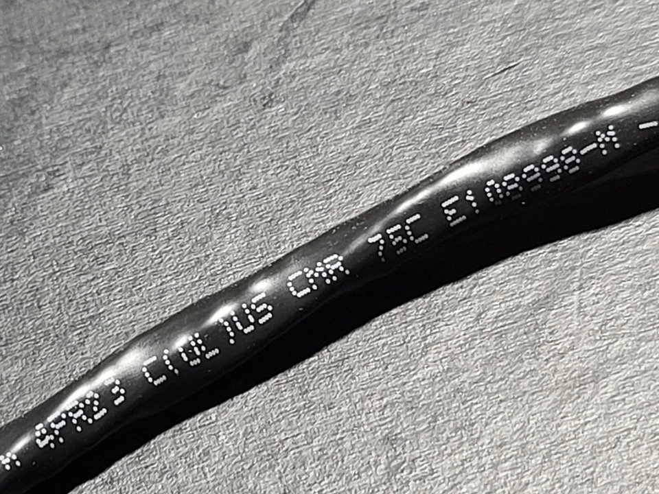 Cable de red Belden 7927A CAT6 DataTuff par unido E-Spline 600 MHz CMR/50 pies Foto 3 de 4