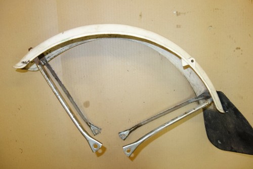 Yamaha QT50 qt 50 front mudguard fender body frame - Picture 2 of 7