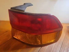 USED 2002 2003 2004 Honda Odyssey Passenger Right Side Tail Light Taillight OEM