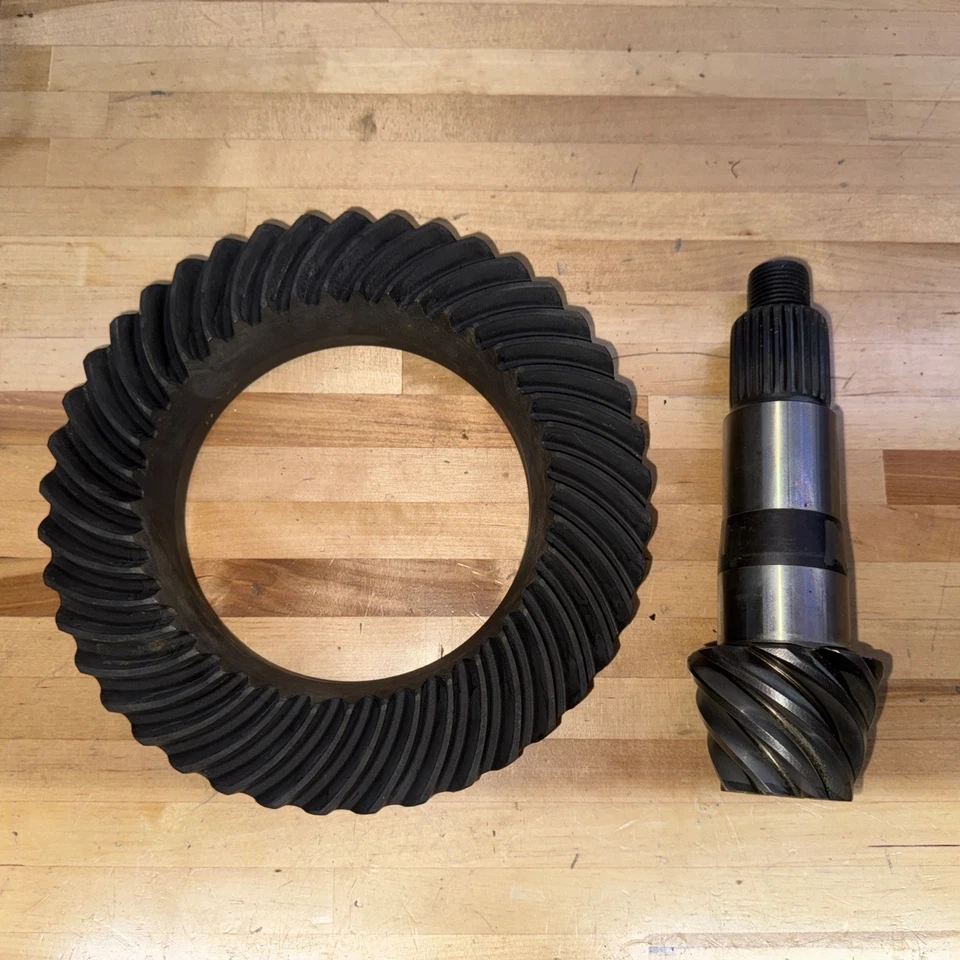Jeep JL/JT Dana 44 AdvanTEK Rear Ring and Pinion Gear Set 5.13 Ratio -  10067157 - Image 2 of 3