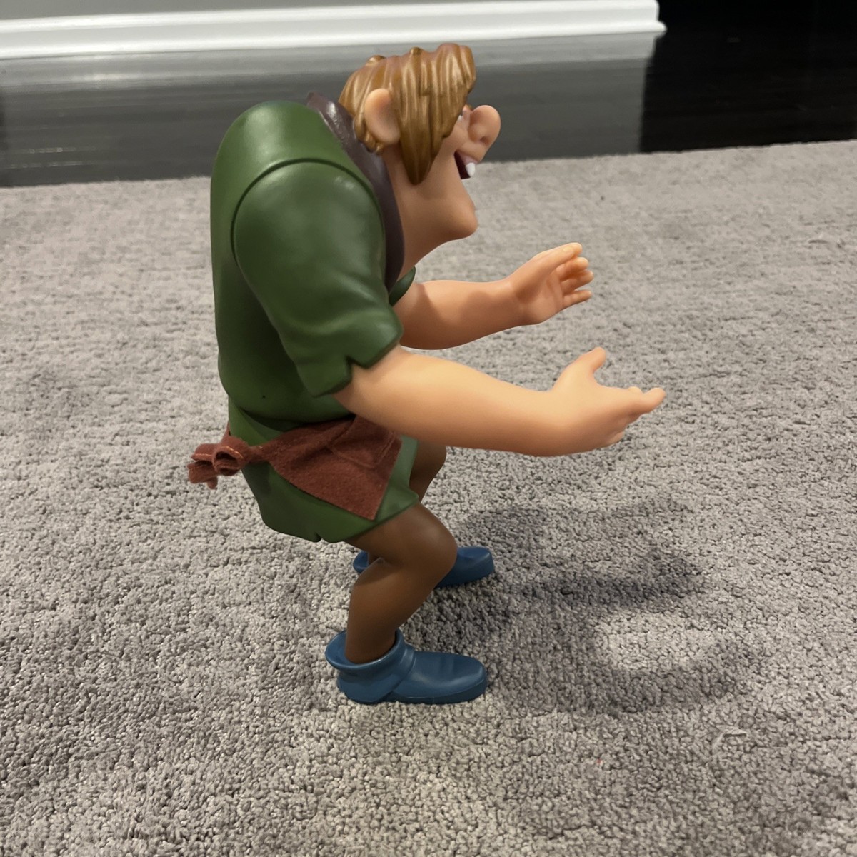 Disney Hunchback of Notre Dame QUASIMODO Action Figure 9