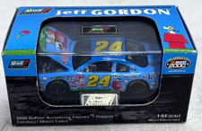 Revell Jeff Gordon 24 Dupont Monte Carlo 1:64 Peanuts NASCAR 2000 Diecast