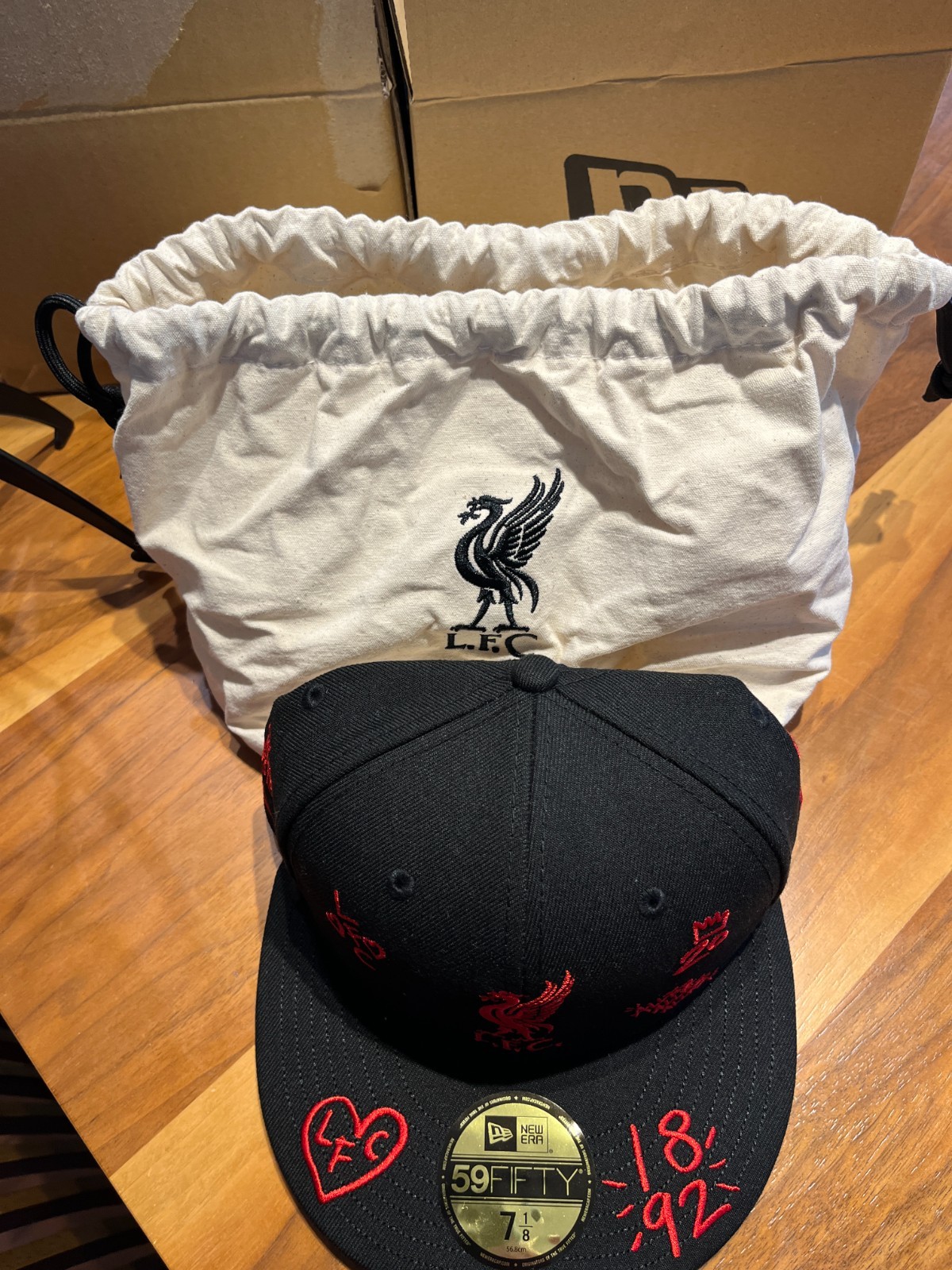 NEW ERA 59FIFTY Liverpool FC Scribble Cap – Black/Scarlet 14864483 image 7