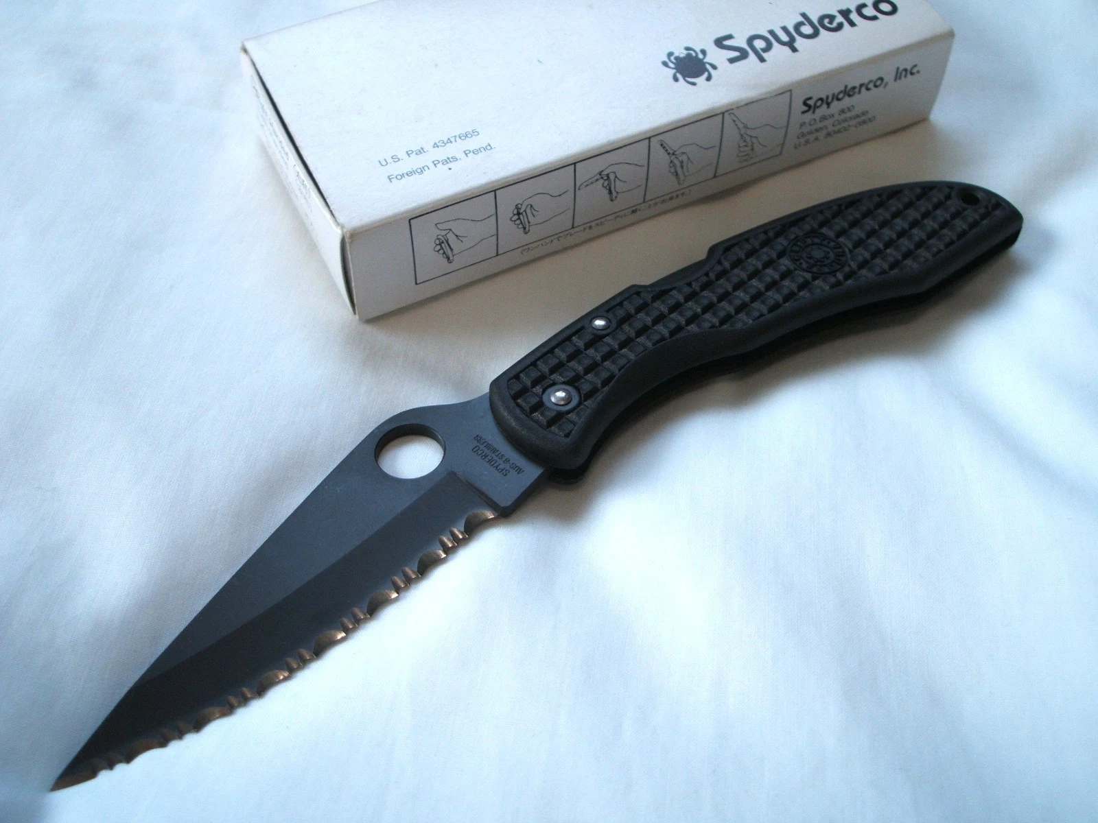 Vintage Spyderco Endura C10SAF. Black blade. New old stock / Japan market box.
Opens in a new window