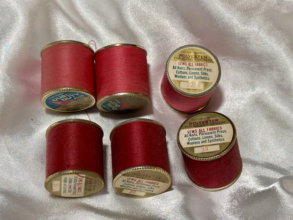 LOT of 6 Vintage J&P Coats PINK/RED Fabrics Thread 300 Yd Ea #39 & #32-C - Image 2 of 4