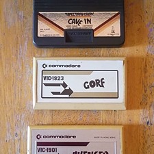 Commodore VIC-20 Game Cartridge Lot VIC-1923 Gorf  Spectravision Cave In