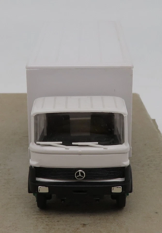 Praline Ho 1/87 Camion Mb Mercedes Lp 809 Hoepfner Pilsner Trasporto Birra - Immagine 2 di 4