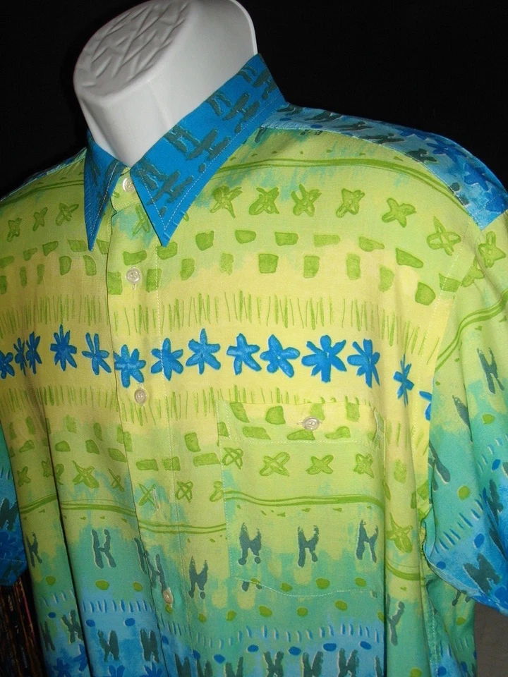 GEORG ROTH GREEN/YELLOW/BLUE GEO DESIGN VISCOSE/POLY S/S CASUAL SHIRT SZ. L - Image 2 of 4