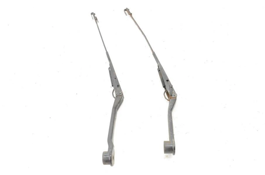 1986-1988 Toyota Supra MK3 7MGE Pair of Windshield Wiper Arms - Image 3 of 4