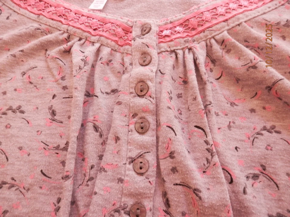 Women's Nightgown 4xl with pink flowers - Image 4 of 4