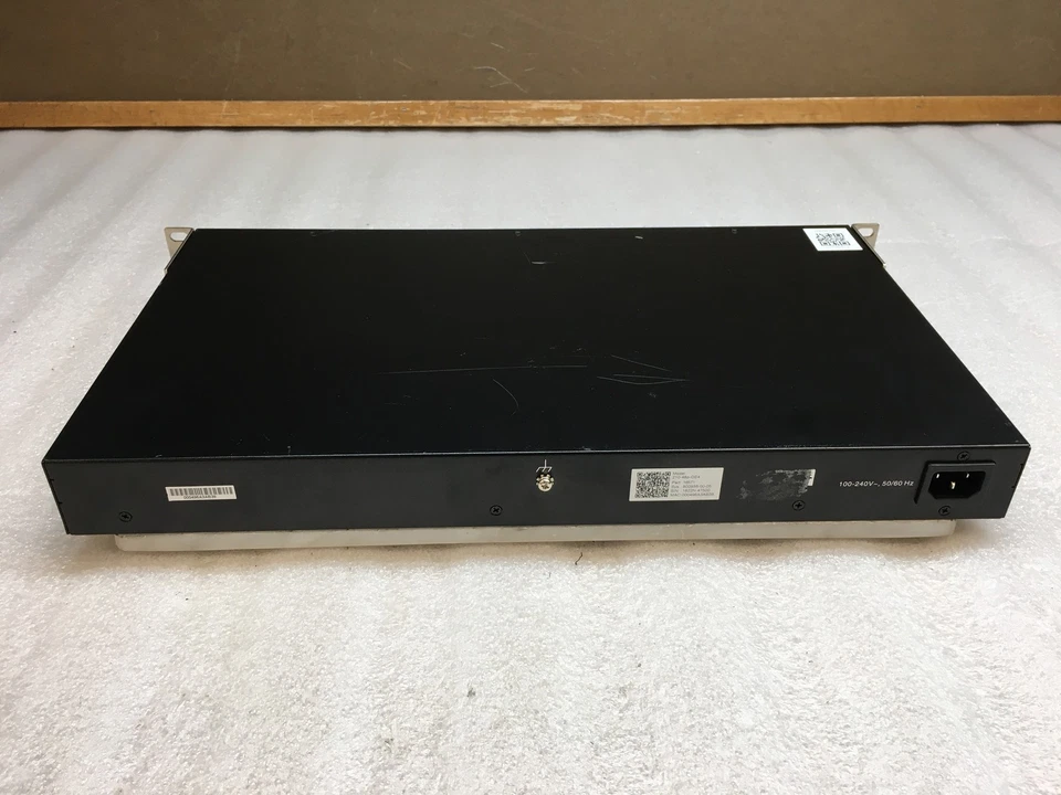 Extreme Networks 210-48p-GE4 48-Port Gigabit Managed PoE+ Switch w/ Rack Ears - Image 4 of 4