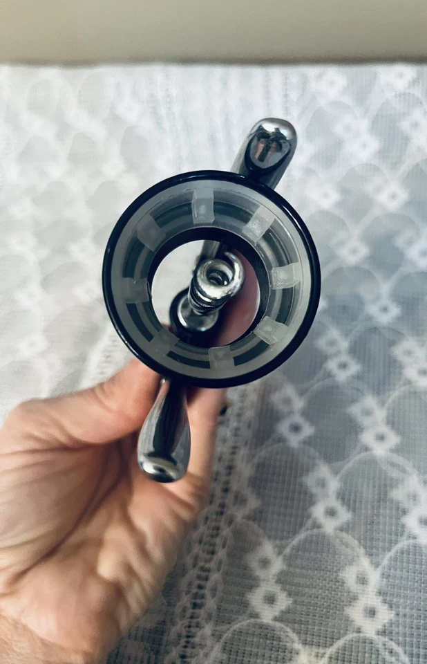 Sacacorchos de ala de empuñaduras suaves Foto 3 de 4