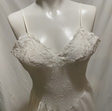 ❤️Lady Lynn 60’s Full Slip Strechy Lace Bodice & Silky Satin Size 36 Made In USA