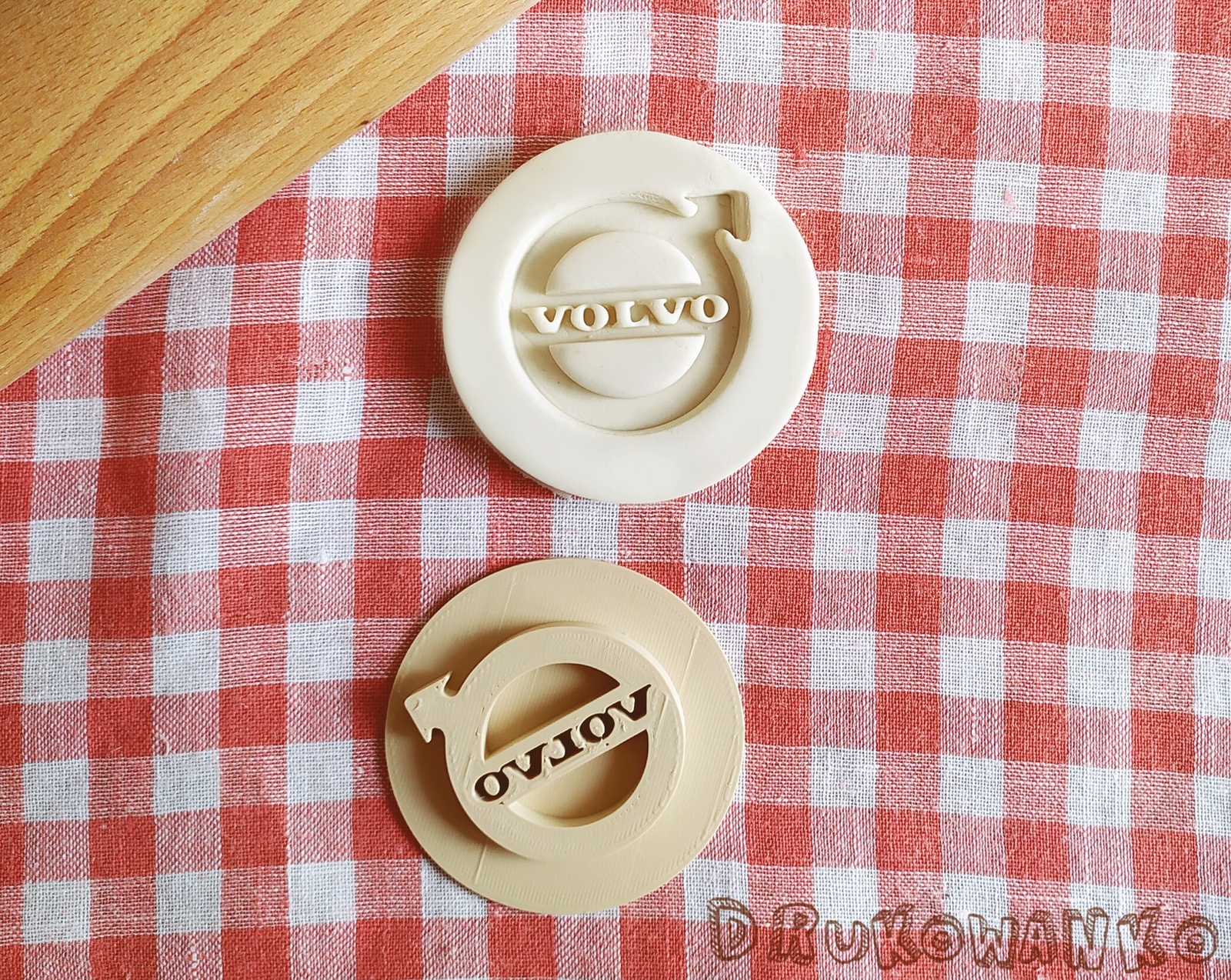 Volvo Car Symbol Stamp Embosser Cookie Cutter Pastry Fondant Dough Biscuit