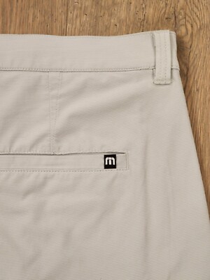Travis Mathew Golf Shorts Men Size 40