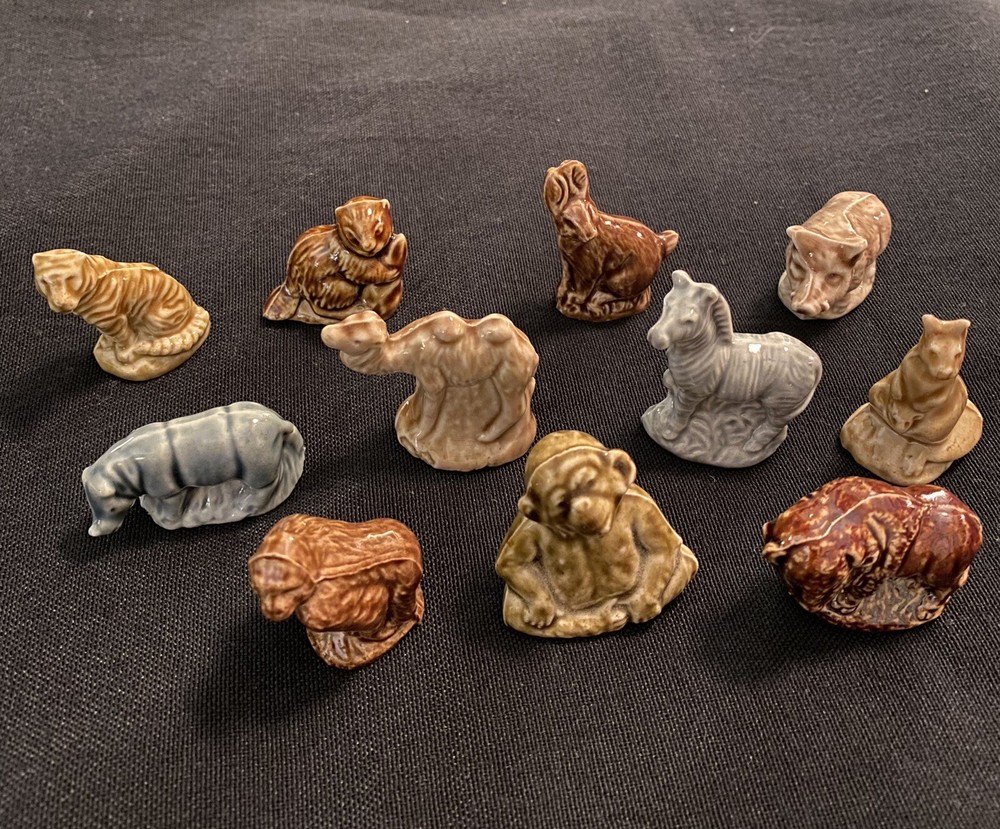 Collectible Wade England Porcelain Rose Tea Animals lot of 11 - mixed group